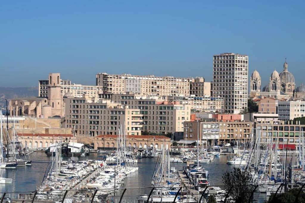 Apartment Spacieux Et Confort, Entre Vieux-port Et Pharo